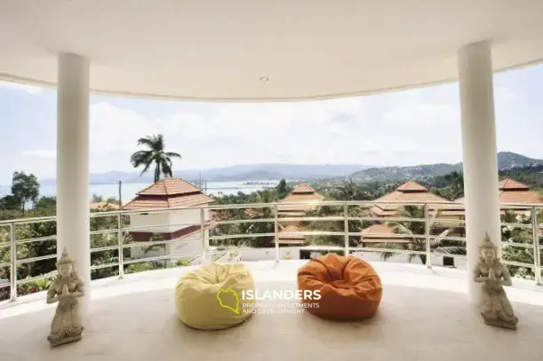 Panoramic premium 6 bedrooms villa with double view