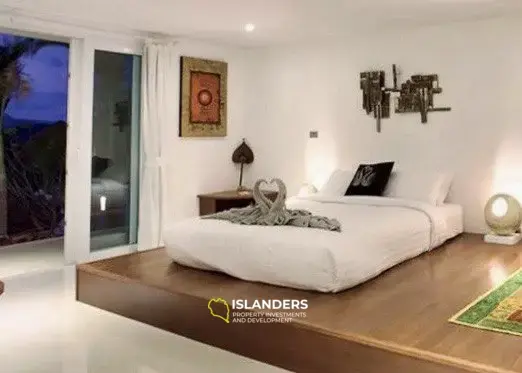 Panoramic premium 6 bedrooms villa with double view
