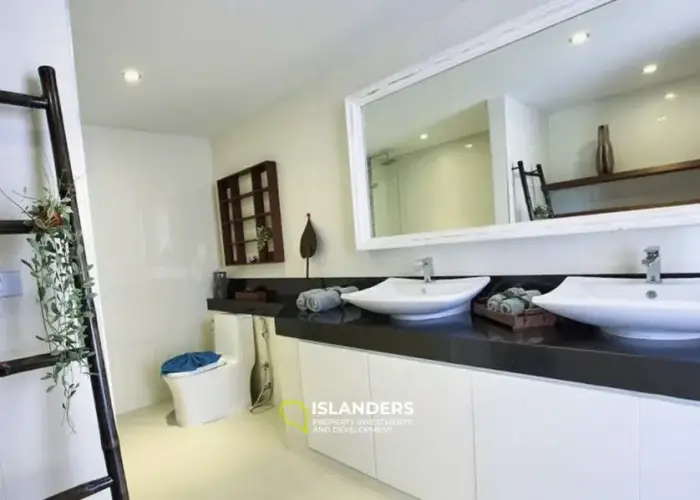 Panoramic premium 6 bedrooms villa with double view