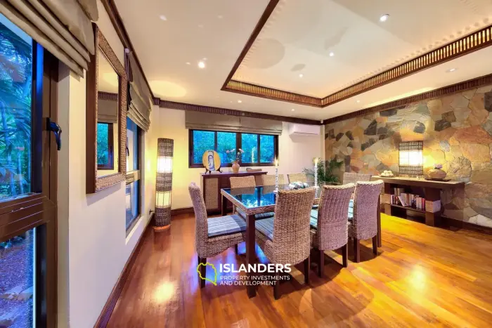 Villa élégante de 4 chambres près de la mer