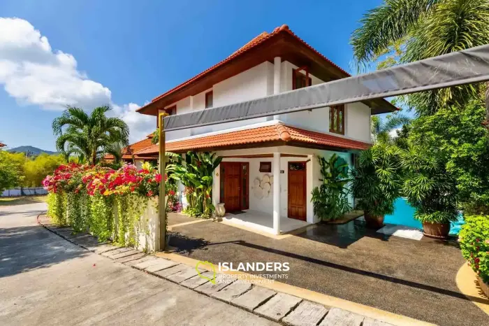 Magnificent 3 bedroom villa near one of the best beaches on the island