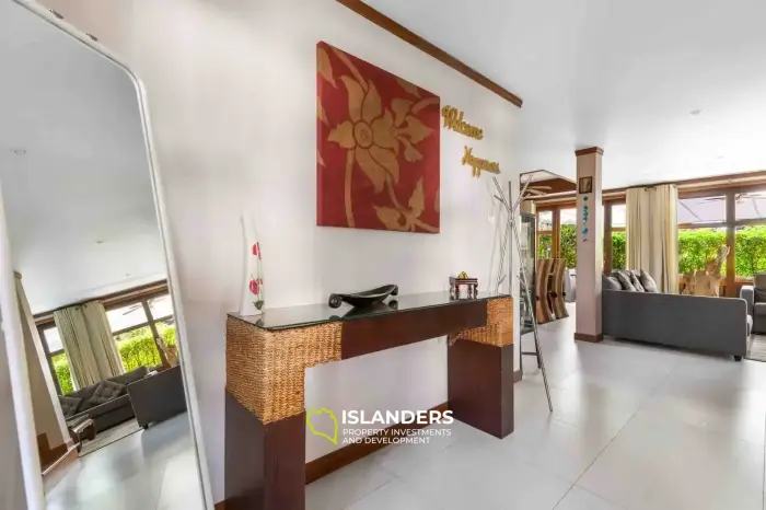 Magnificent 3 bedroom villa near one of the best beaches on the island