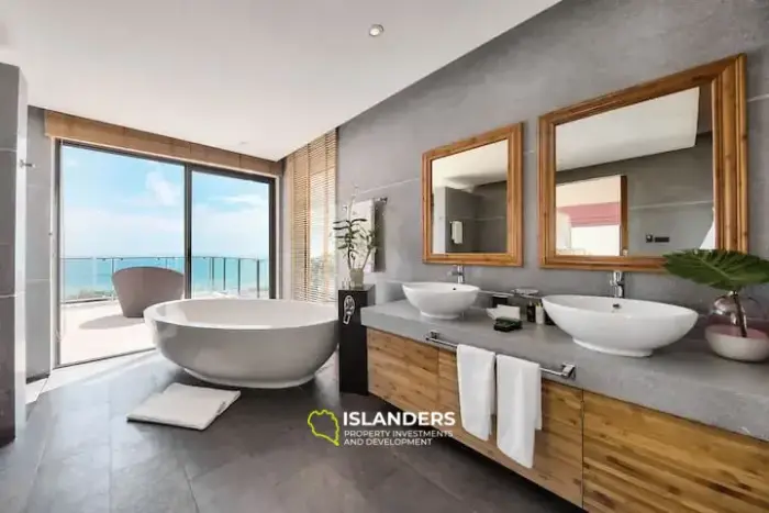 Elegant modern luxury 5* villa overlooking Chaweng beach