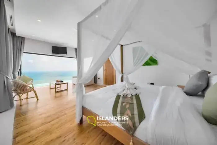 Elegant modern luxury 5* villa overlooking Chaweng beach