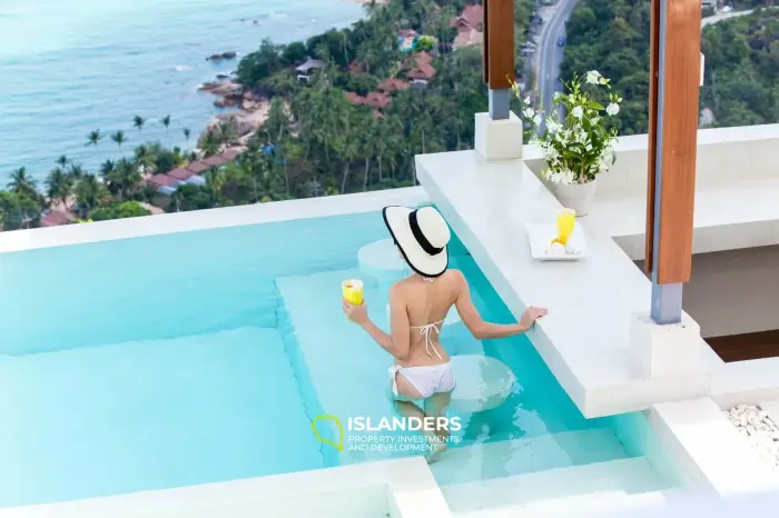 Elegant modern luxury 5* villa overlooking Chaweng beach