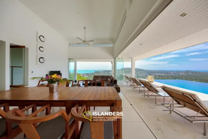 Panoramic designer villa with 5 bedrooms
