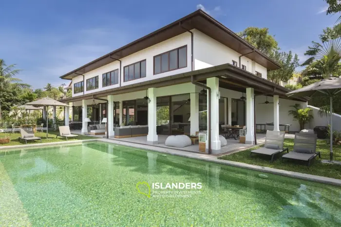 8 bedroom garden villa with pool and premium service