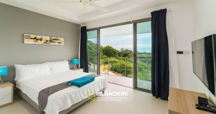 Spacious 7 bedroom Villa with magnificent ocean views