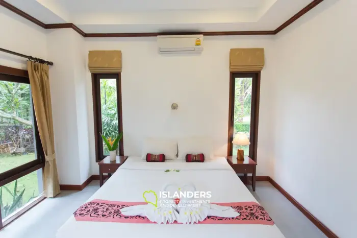 Villa de trois chambres avec piscine privée
