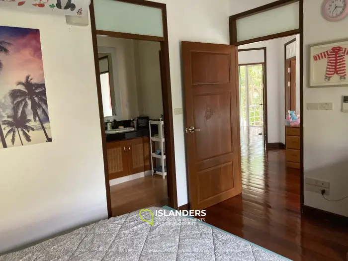 Comfortable 3-bedroom villa with swimming pool
