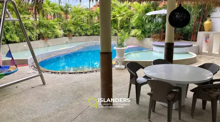 Comfortable 3-bedroom villa with swimming pool