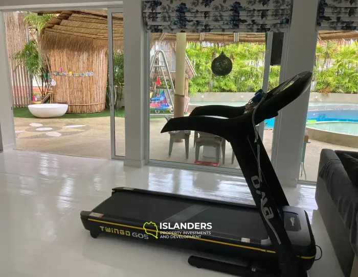 Comfortable 3-bedroom villa with swimming pool