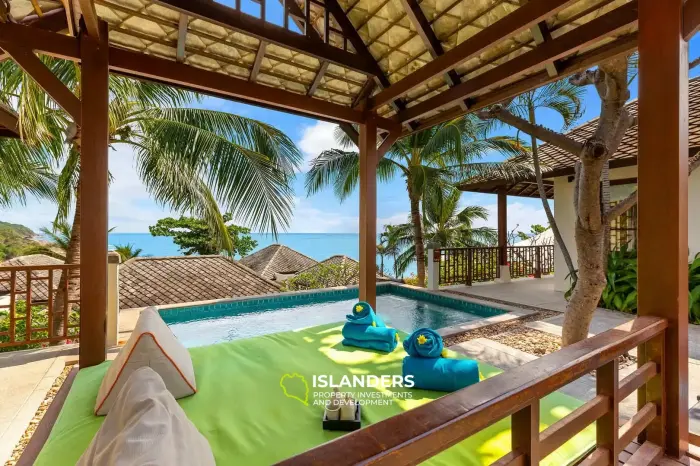 Villa mit 3 Schlafzimmern, modernen Annehmlichkeiten und traditionellem Thai-Stil