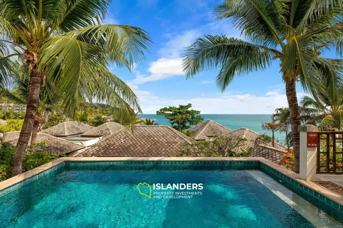 Villa mit 3 Schlafzimmern, modernen Annehmlichkeiten und traditionellem Thai-Stil