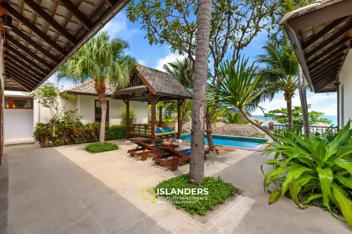 Villa mit 3 Schlafzimmern, modernen Annehmlichkeiten und traditionellem Thai-Stil