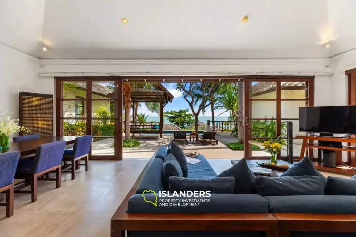 Villa mit 3 Schlafzimmern, modernen Annehmlichkeiten und traditionellem Thai-Stil