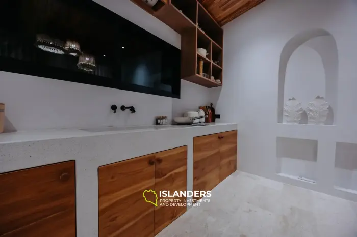 LUX  GARDEN VILLAS -  HOT INVESMENT OPPORTUNITY - ROI up 15%