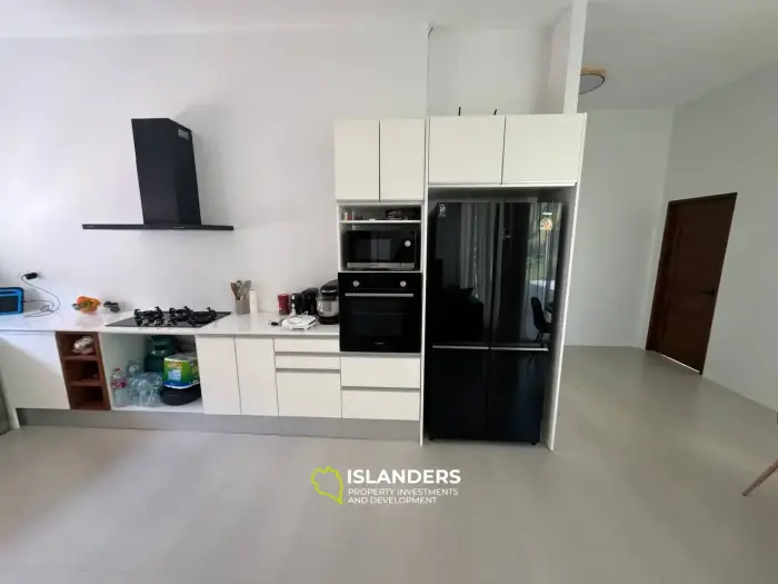 3-Bedroom Villa in 5 min walking distance to the Beach!!!