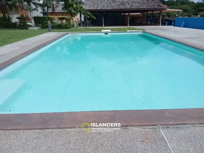 Complexe hôtelier en bord de mer à vendre