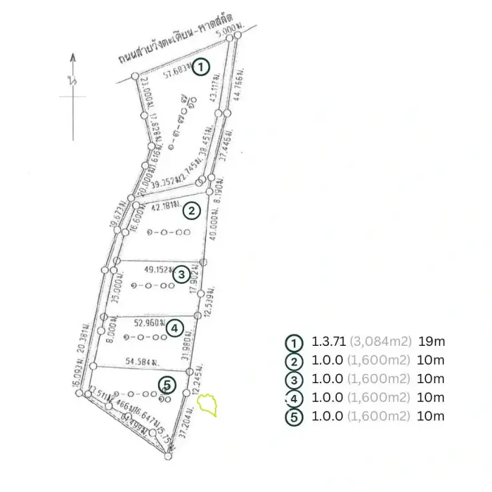 道路と電気を備えた、ハードサラダの最高の海の景色が見える土地!
