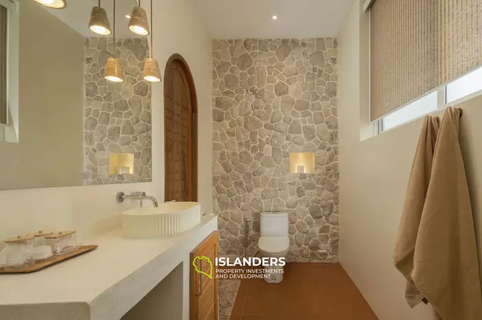 ‘Dream House’ Villa – Lonely Beach 