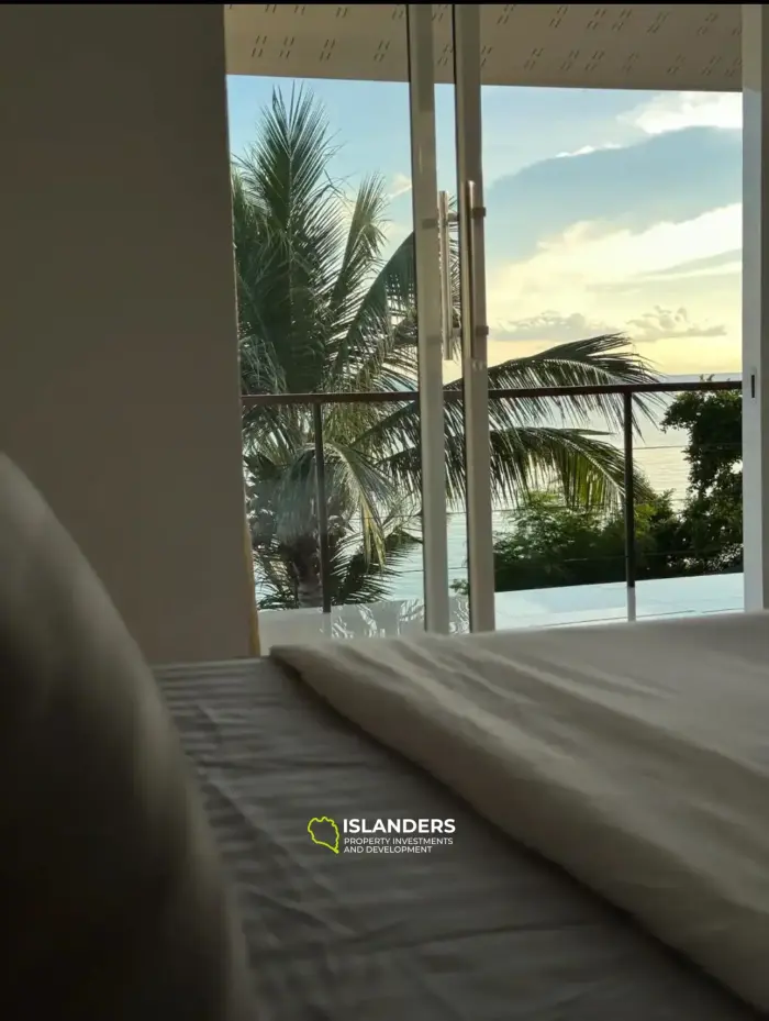 TRÈS RARE - VILLA EN BORD DE MER - 16,9 millions THB