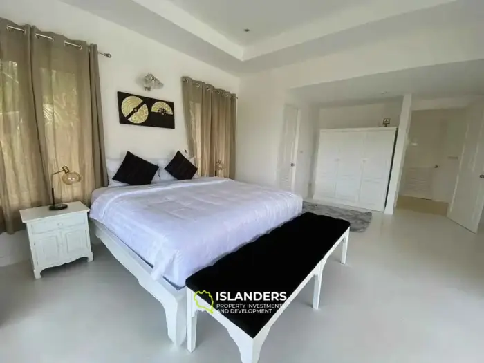 Grande villa avec piscine 4 chambres avec mobilier