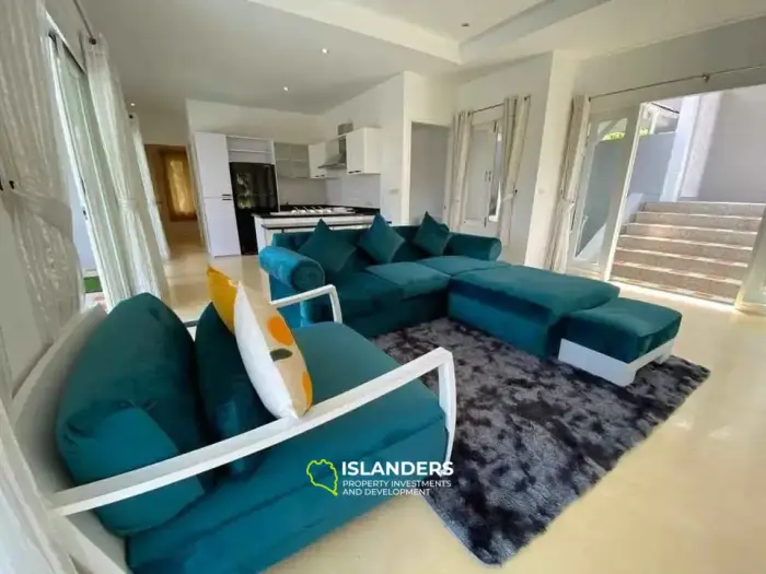 Grande villa avec piscine 4 chambres avec mobilier