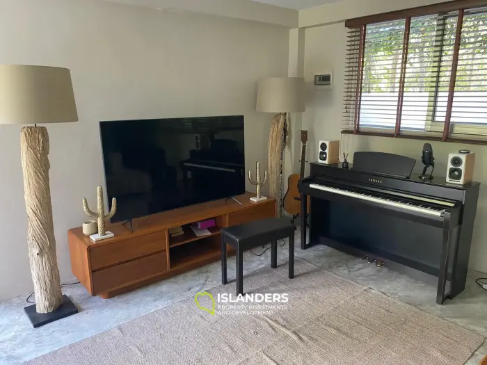Spacious 4-Bedroom Private Villa with Garden & Pool – For Monthly Rent