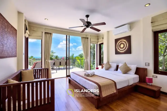 Luxury 5 bdrm pool villa overlooking ocean and rainforest