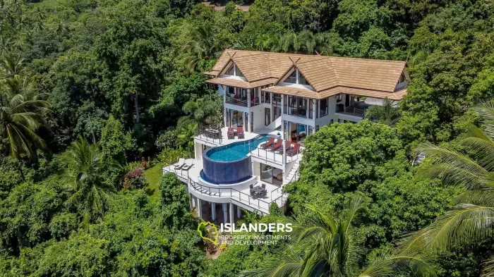 Luxury 5 bdrm pool villa overlooking ocean and rainforest