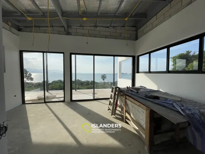 พูลวิลล่า 5 ห้องนอน ห่างจากทะเลเพียงไม่กี่ก้าว