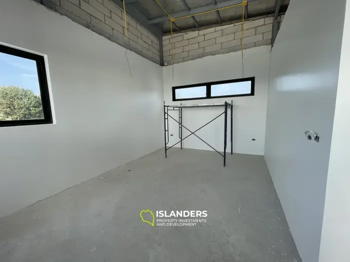 พูลวิลล่า 5 ห้องนอน ห่างจากทะเลเพียงไม่กี่ก้าว