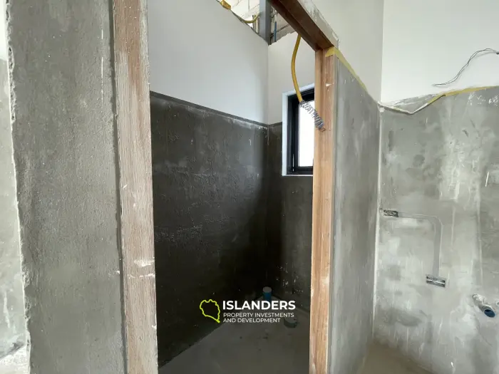 พูลวิลล่า 5 ห้องนอน ห่างจากทะเลเพียงไม่กี่ก้าว