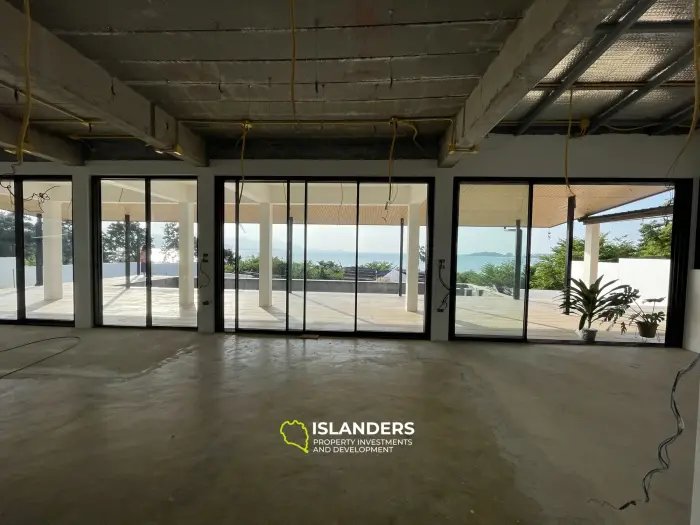 พูลวิลล่า 5 ห้องนอน ห่างจากทะเลเพียงไม่กี่ก้าว