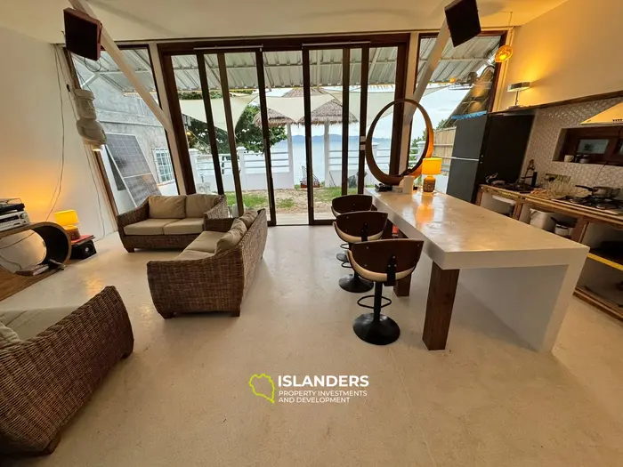 Sunset Beachfront Villa – Exklusive Investitionsmöglichkeit