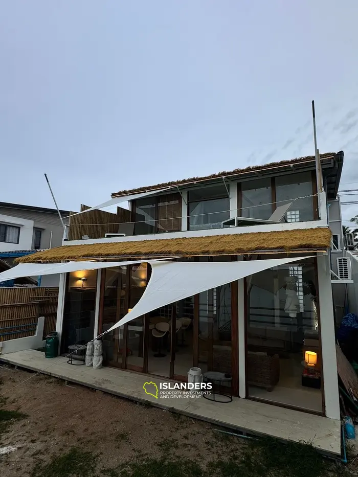 Sunset Beachfront Villa – Exklusive Investitionsmöglichkeit