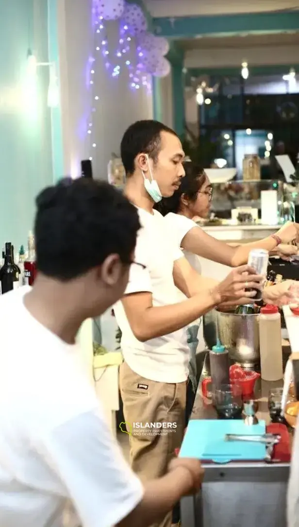 Cafe rental in Seminyak, Bali №Li 02