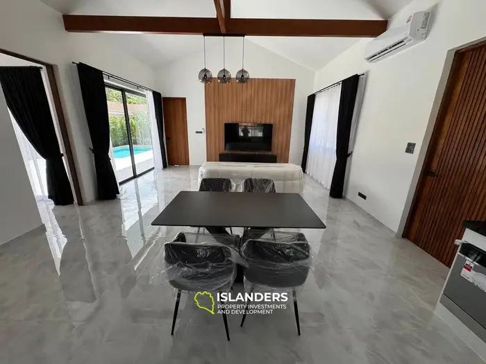 🌴✨ วิลลาหรูริมชายหาดขายในชลอคลุม – วิลล่าล่าสุดจาก 4 หลัง! ✨🌴