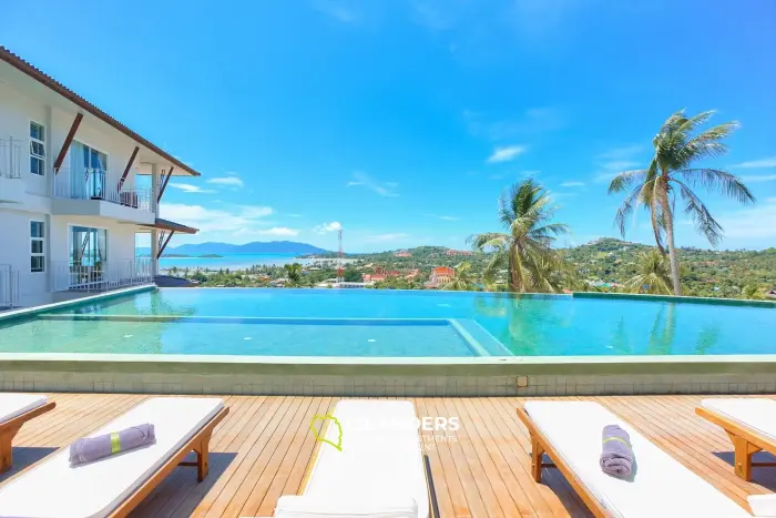 Condominio de 1 dormitorio con vista al mar.