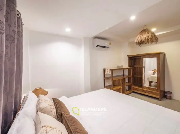 Villa con piscina de 5 habitaciones en una zona tranquila.