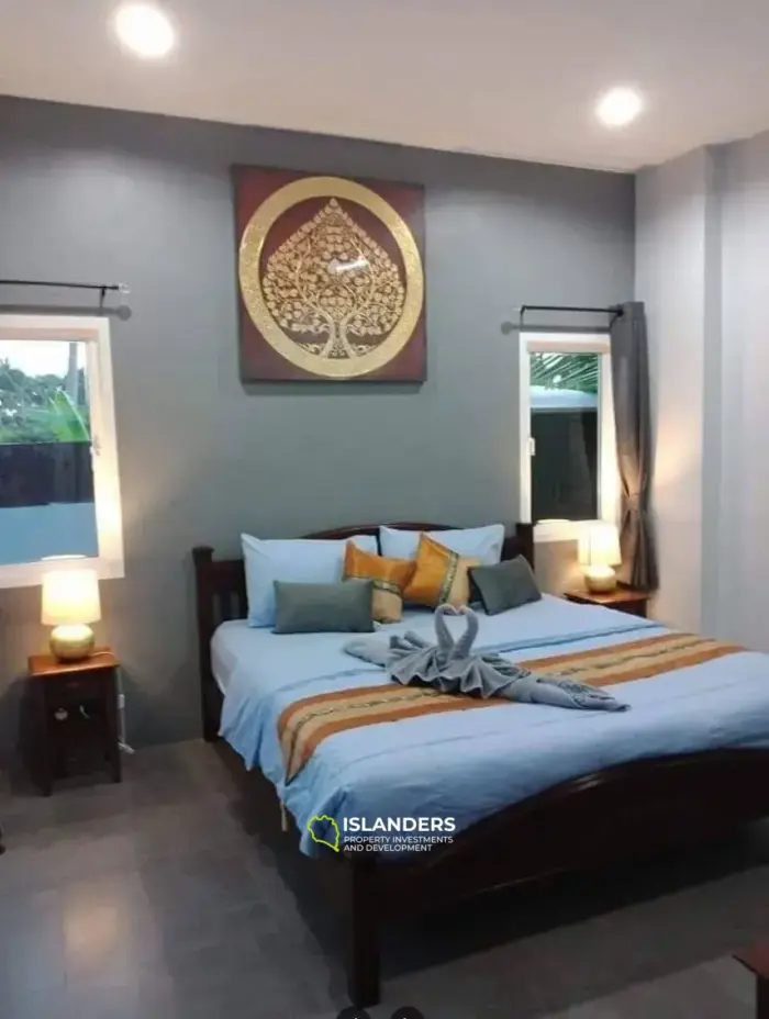 Villa con piscina de 5 habitaciones en una zona tranquila.