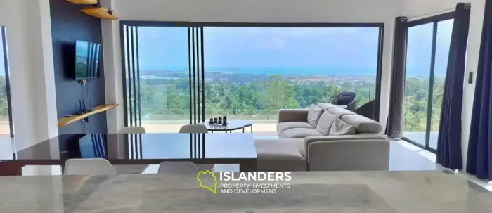 Apartamentos modernos de 2 habitaciones con grandes ventanas panorámicas.