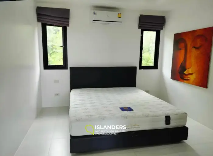 Apartamentos modernos de 2 habitaciones con grandes ventanas panorámicas.