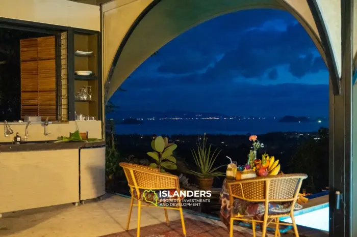 บ้านบนยอดเขาแบบไม่เหมือนใครพร้อมวิว 360 องศาที่น่าทึ่ง