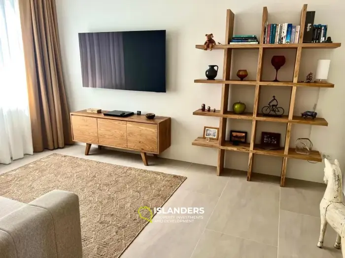 דירת פנטהאוז עם 3 חדרי שינה ובריכה בהרי מאנאם