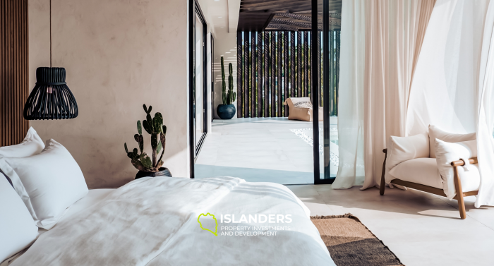 Villa de 3 habitaciones con piscina infinita y muebles.