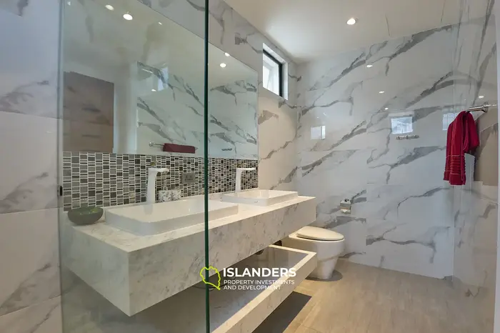 ใหม่ วิลล่าพร้อมสระว่ายน้ำ 4 ห้องนอน ใกล้โรงเรียน PBISS