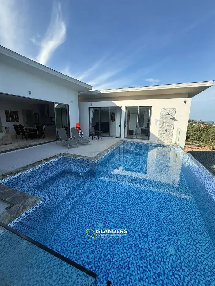 ใหม่ วิลล่าพร้อมสระว่ายน้ำ 4 ห้องนอน ใกล้โรงเรียน PBISS