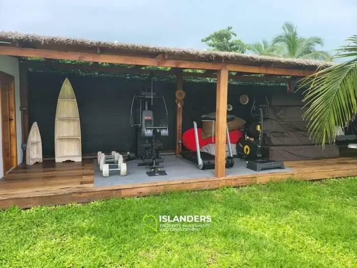 Mini resort 5 bdrm with swimming pool on the first coastline (Thong Son Beach)